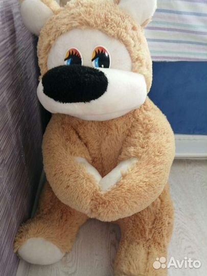 Большой плюшевый мишка