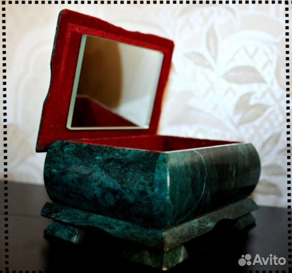 Малахитовая шкатулка