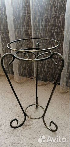 Подставка под цветы металлическая
