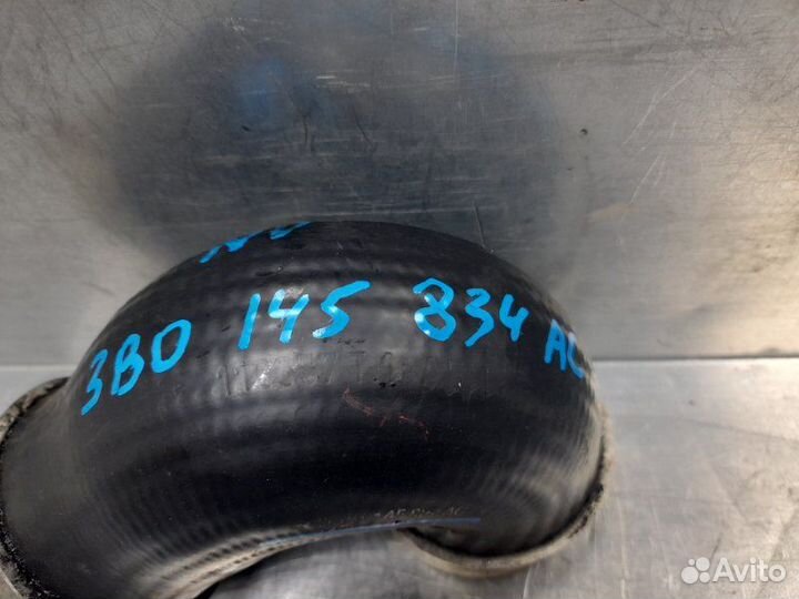 Патрубок интеркулера Volkswagen Passat B5