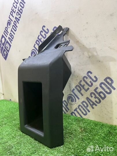 Бардачок правый Land Rover Range Rover Iii