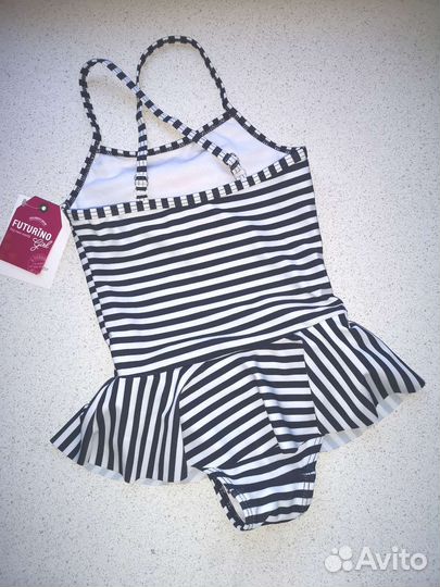 Купальник для девочки новый 98-104 размер