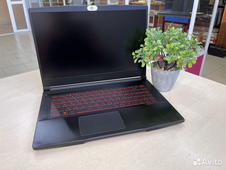 Игровой ноутбук MSI/В коробке/Core i5/8GB/GTX1050