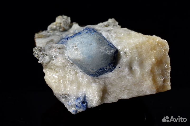 Редкость Афганит (кристалл в кальците). Лот №943