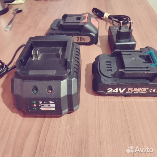 АКБ и зарядка