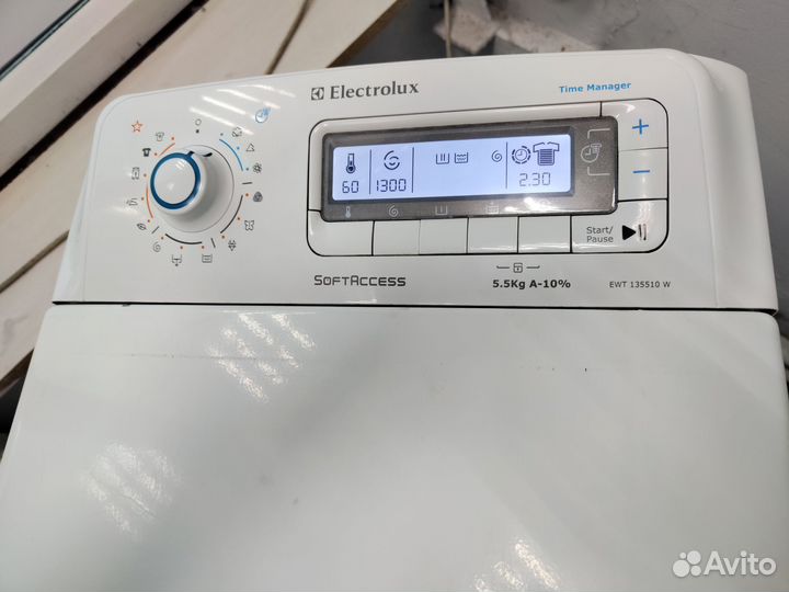Electrolux с вертикальной загрузкой стиральная б/у