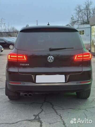 Volkswagen Tiguan 2.0 AT, 2015, 200 000 км