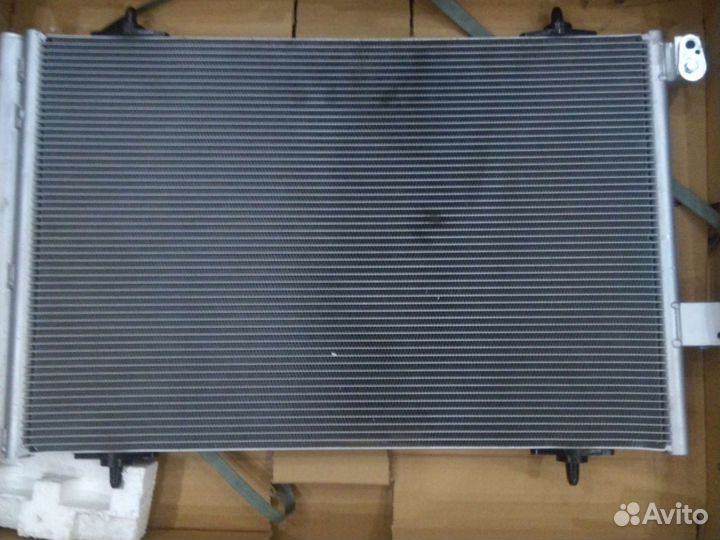 Радиатор кондиционера Ситроен С5 Пежо дизель