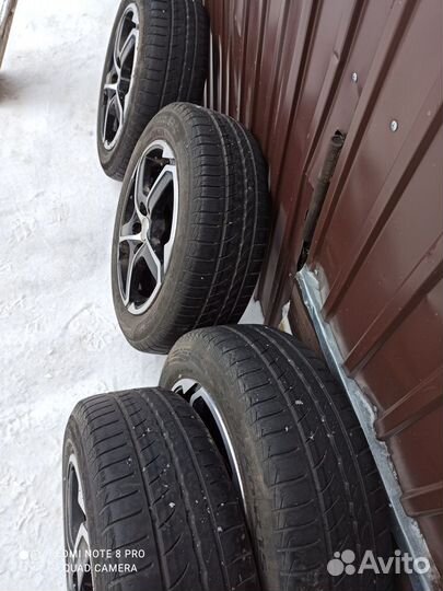 Продам колеса с дисками в сборе