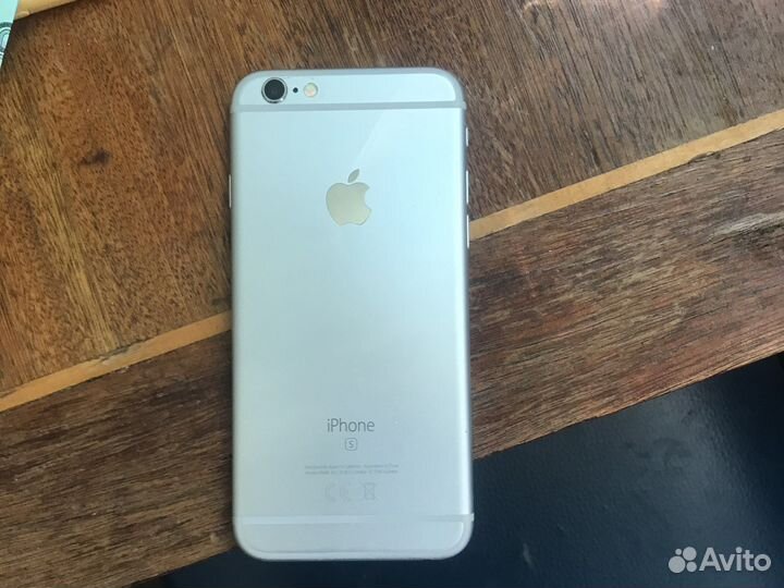 Телефон iPhone 6s