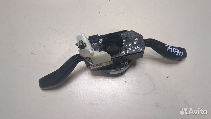 Переключатель поворотов и дворников Skoda Fabia