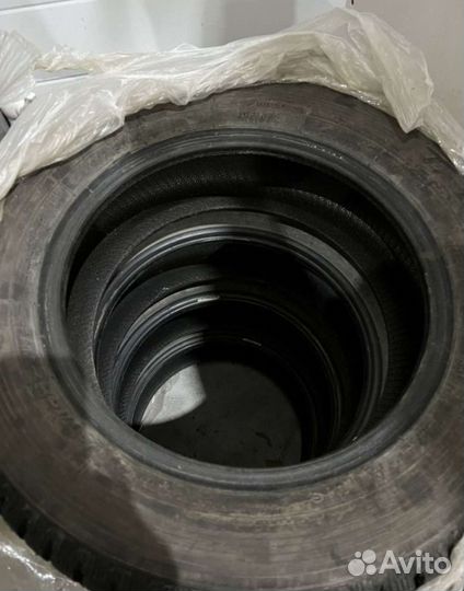 Nitto Therma Spike 185/60 R15 84