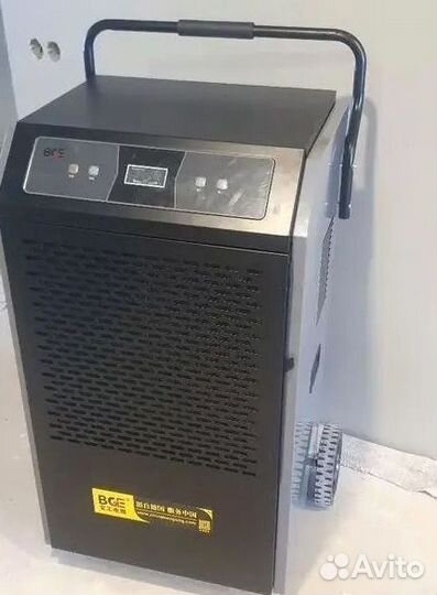 Осушитель воздуха до 140 м². Высокая мощность