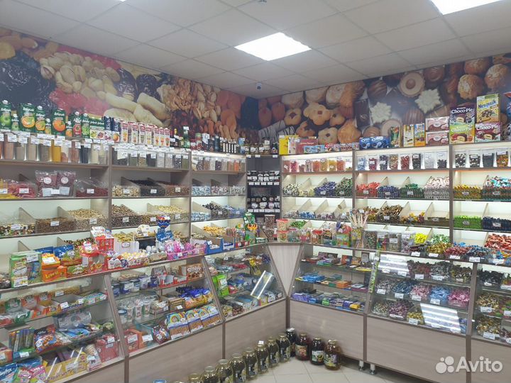 Полки стеллажи витрина