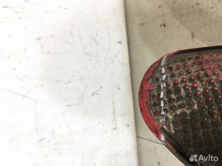 Фонарь задний в бампер правый