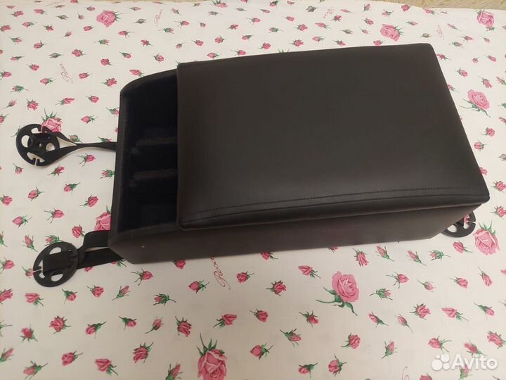 Подлокотник на заднее сиденье авто, универсальный