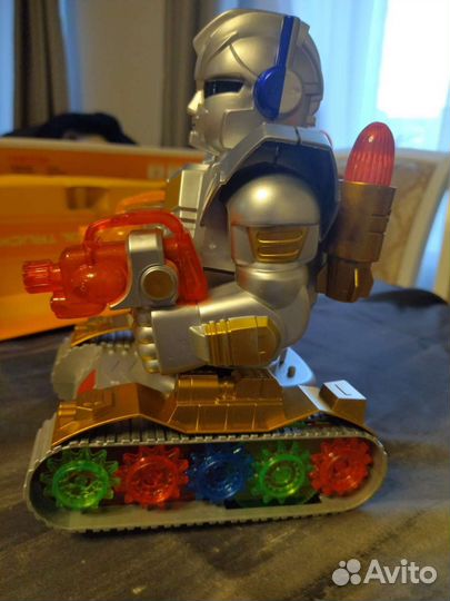 Игрушка робот