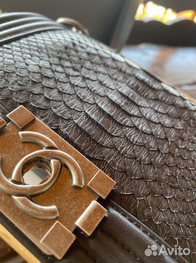 Сумка chanel boy