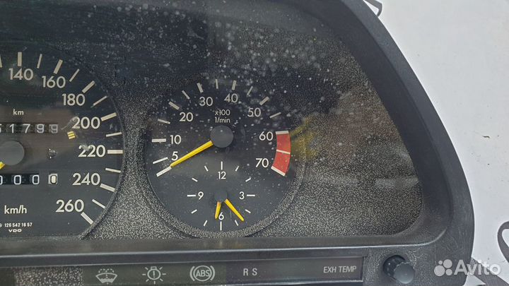 Приборная панель на Mercedes-Benz W126 5.6