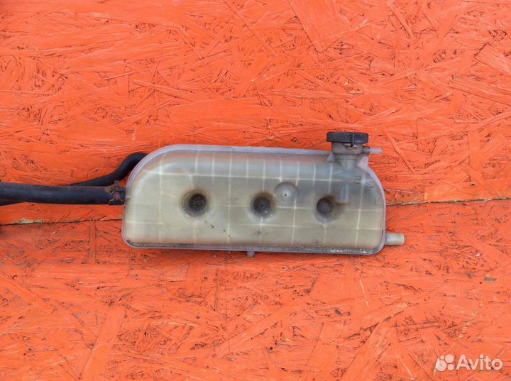 Бачок расширительный Toyota Avensis