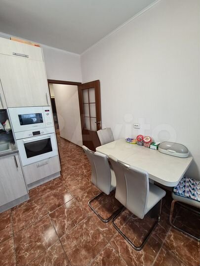 3-к. квартира, 71 м², 7/17 эт.