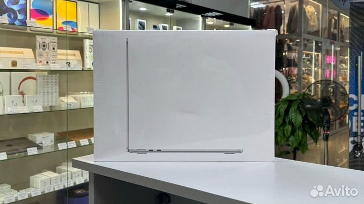 Apple MacBook Air 13.6