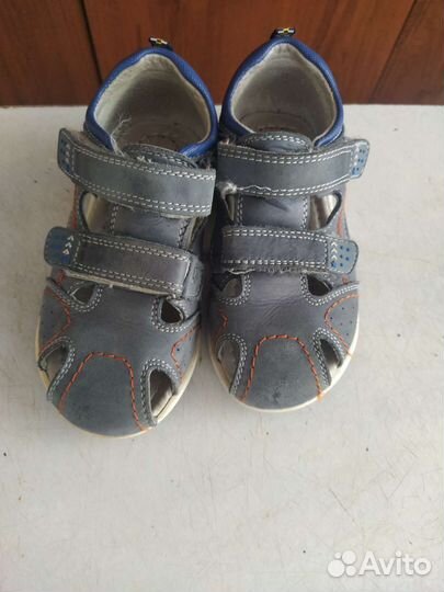 Сандалии 26