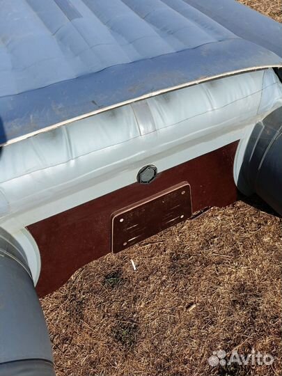 Продам лодку Флагман 330U