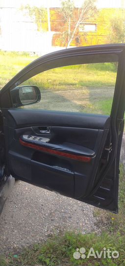 Обшивки дверей Toyota Harrier 30/ Lexus RX 330