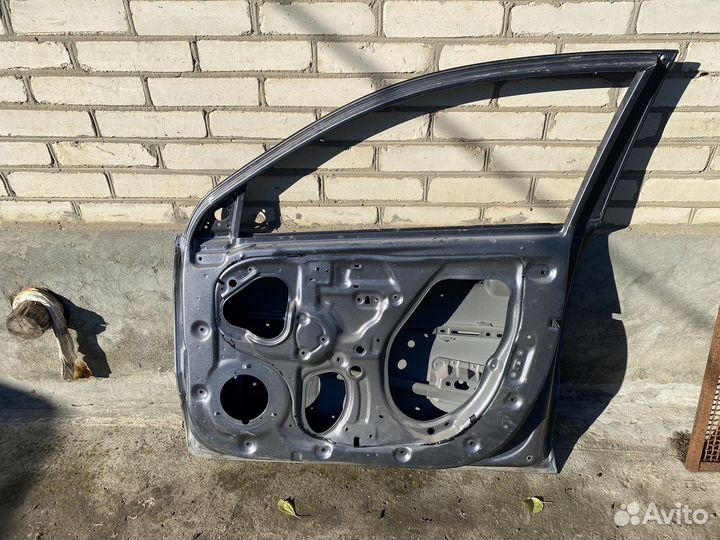 Дверь передняя правая kia rio 4