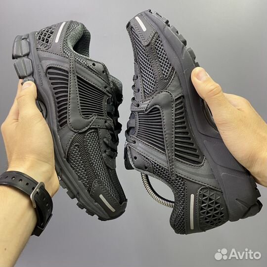 Кроссовки мужские Nike Zoom Vomero 5 Anthracite