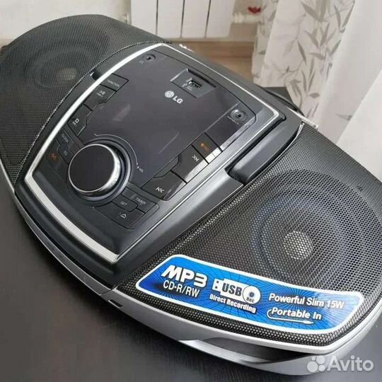 Бумбокс LG