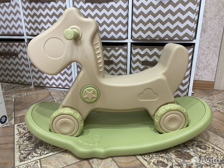 Лошадь качалка каталка