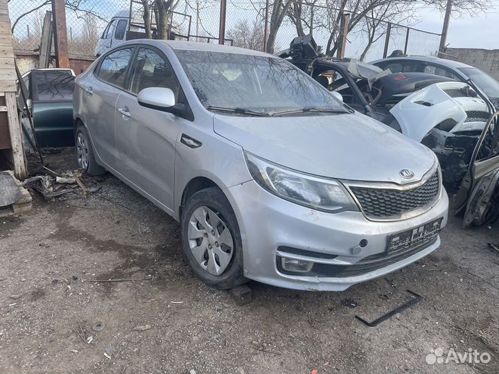 Крышка багажника kia rio 3