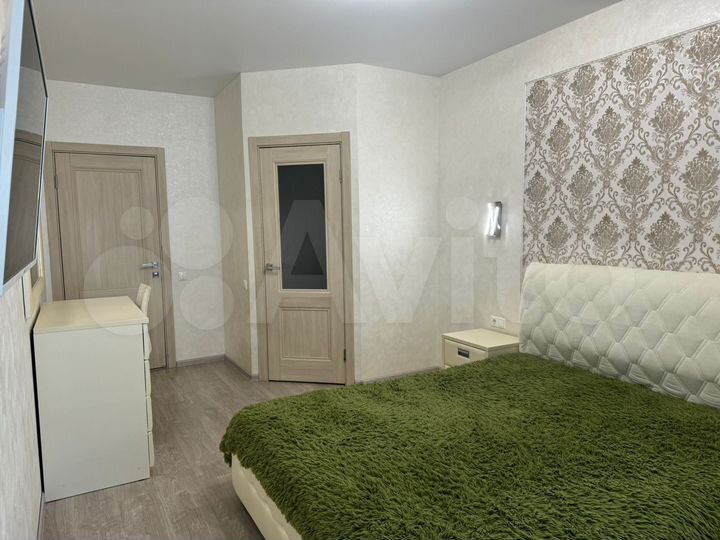 3-к. квартира, 94 м², 12/14 эт.