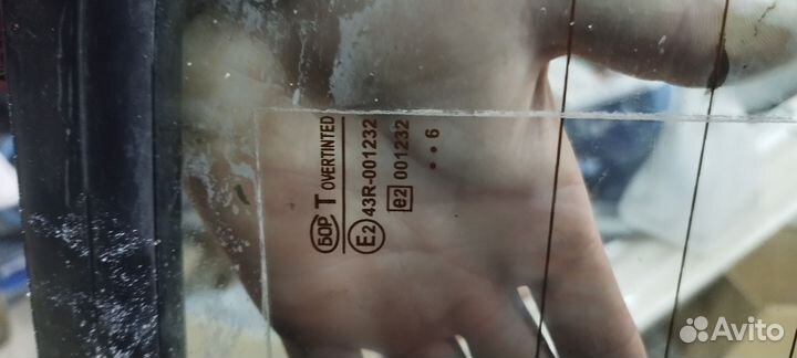 Заднее стекло ваз 2114