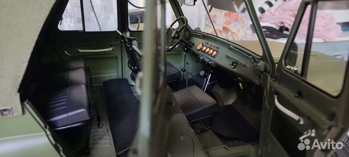 Модель 1:8 УАЗ 469