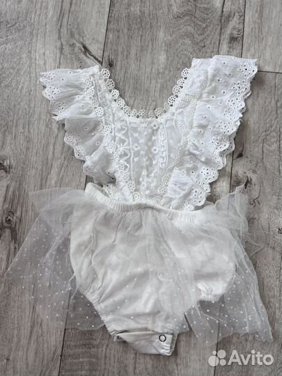 Красивое ажурное боди для малышки, размер 68-74