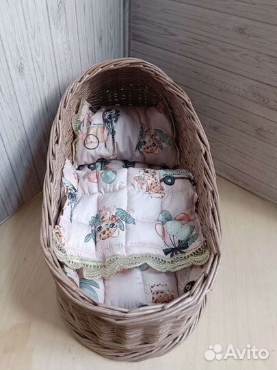 Детская кроватка для куклы, ручная работа