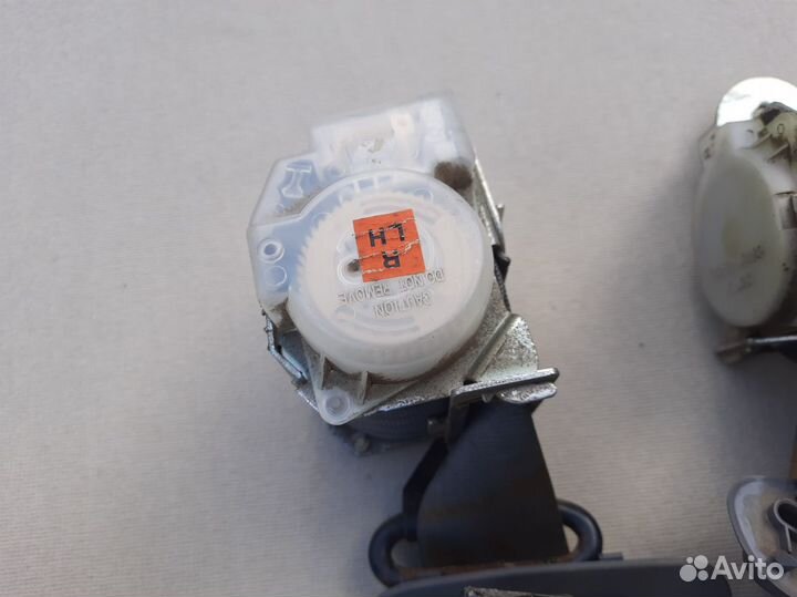 Задние ремни безопасности Hyundai Accent 2