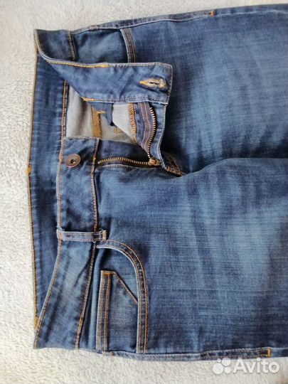 Джинсы фирм Bootcut