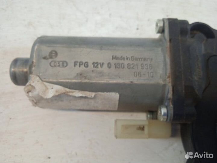 Мотор стеклоподъемника передний левый Ford Fusion