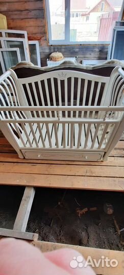 Красивейший комплект кроватки с комодом