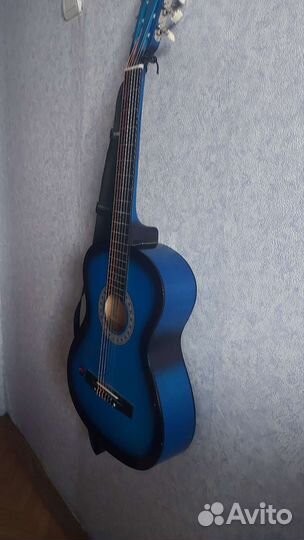 Акустическая гитара