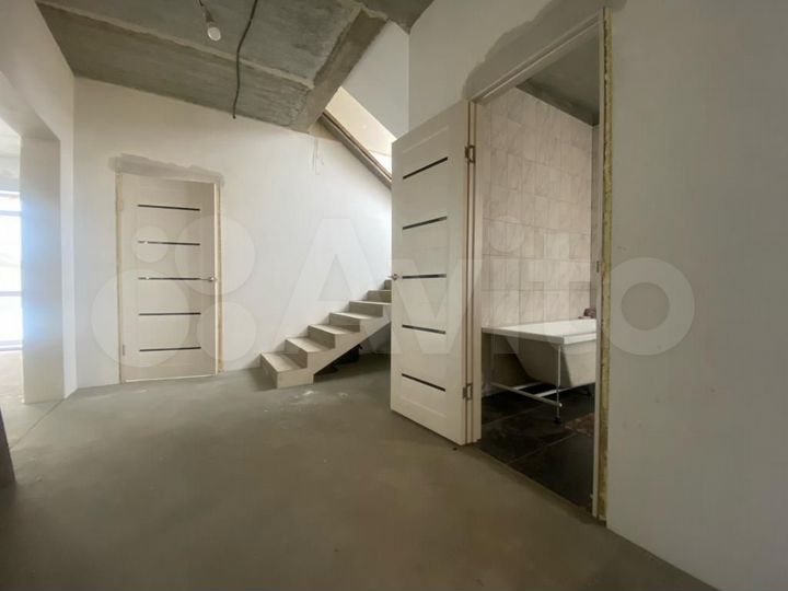 Дом 158 м² на участке 8 сот.