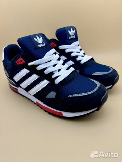 Кроссовки adidas ZX 750