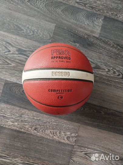 Баскетбольный мяч молтен