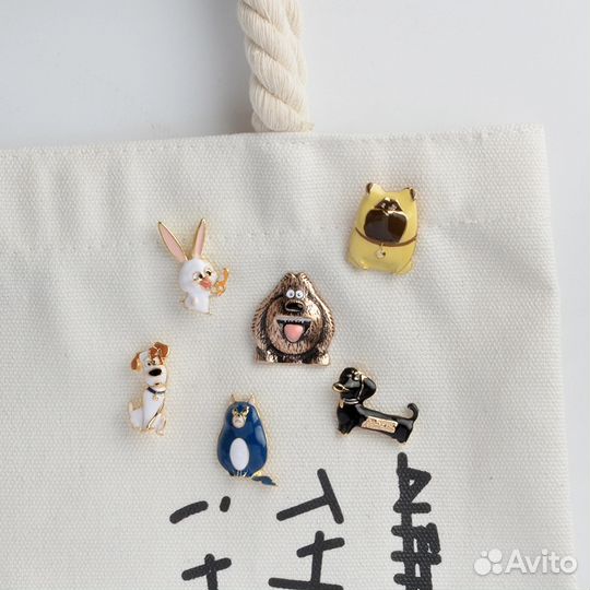 Значки на одежду, рюкзак Сабаки из мультфильма Тай