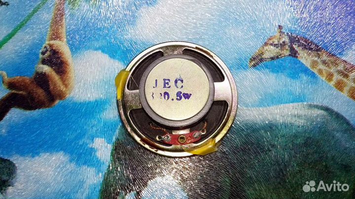 Маленький динамик - 57мм. (8 Ом-0,5 Вт.)