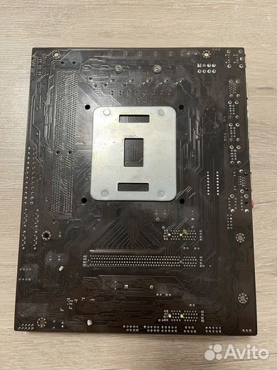 Материнская плата Huanan x79 (неисправная )